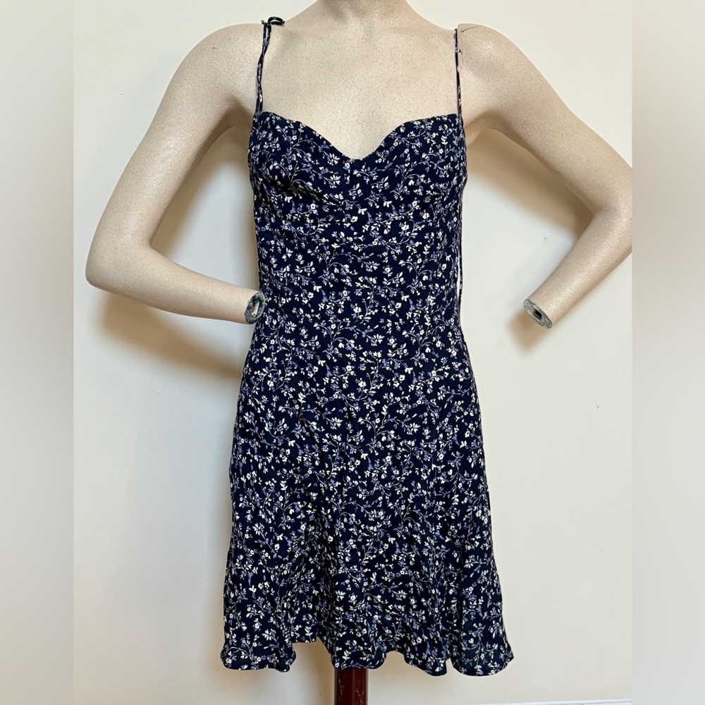 Reformation Saskia fit & flare Navy Floral Mini Dress - Picture 3 of 16